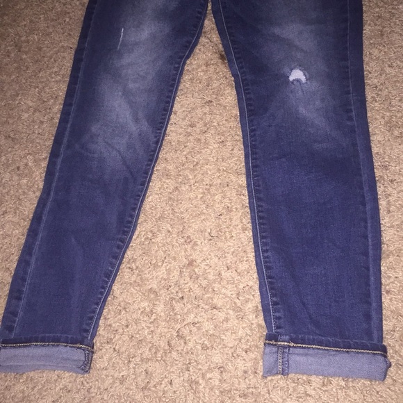 Small Rip Jeans - Picture 2 of 3